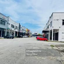 Serdang-1.5 Storey Terrace Factory For Rent