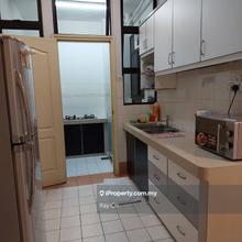 Walking dist. to Bandar Utama MRT station / One Utama /One World Hotel