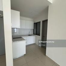 Walking Distance to Elmina Lakeside Mall, Easy access to Dash, Guthrie