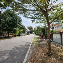 Ample Street Parking Spaces