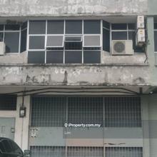 Double Story Terrace Light Industrial Rent at Lunas