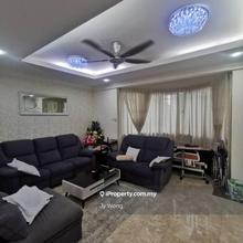 Low Floor, Freehold