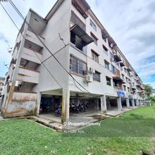 Nice Environment Flat at Bandar Seri Alam