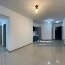 All room with aircond, link bridge with mrt, viewing anytime.