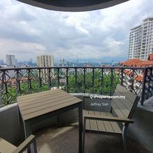 Unblocked view. Greens. Quiet.