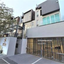 4 storey terrace @Unit direct pool@Fully Renovated@ Partly Furnished  
