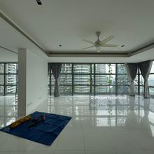 Luxury 3 bedrooms with ensuite bathroom and just opposite to klcc