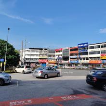 4-Storey Shop lot, Main road Frontage, Ample Parking Lots