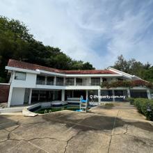 Luxurious villa in Batu Ferringhi offering breathtaking sea view