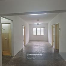 Unfurnished unit, well maintained, middle floor 