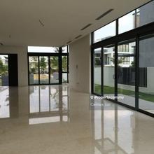 Walking distance to MRT and LRT