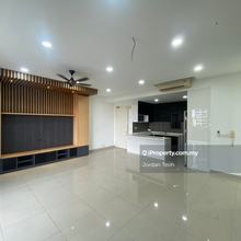 Corner and furnished