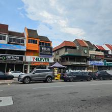 Rare Gem 3-Storey Shop 