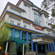 Rare Selayang 5 sty commercial office building with 2 flrs carparks