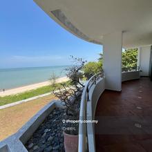 Beach front Apartment for Sale at Mahligai Baiduri, Batu Ferringh