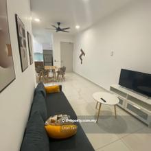 Well- maintained unit, great view at night, move in anytime