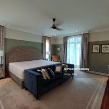 Semi-D house for Rent