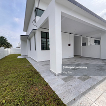 Single storey  End lot/New project Kluang