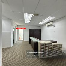 Bandar Sunway Business@Near Sunway Carnival Mall Shoplot For Rent