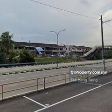 3 storey shop, corner lot @J ohor Jaya Jalan dedap, face main road