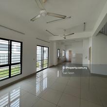 End lot 3 storey link house at Setia utama, Shah Alam
