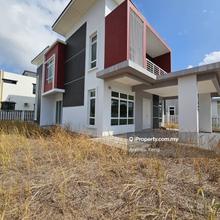 Corner Lot Double Storey Bungalow 4,682 sqft Freehold Original Unit