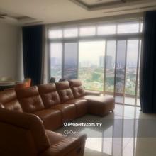 Walking distance to Dpc, Private pool, Sauna, Entertaiment room