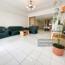 Beachfront large Condo at Tanjung Kling for Sale