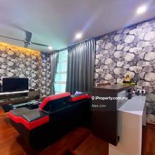Horizon Residence 4 Room Bukit Indah Pent House low price good deal