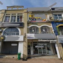 Ground Floor & First Floor Shop