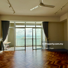 Panorama seaview, surrounded by amenities 