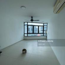 Petaling Jaya Ara Damansara Condo, near LRT station, Grocery & Highway