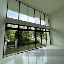 Luxurious 3-Storey Villa in Alstonia, Bukit Rahman Putra