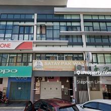 For Sale: 3 Storey Shoplot @ Bandar Tasik Puteri, Rawang (ROI 5.6%)