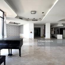 Gallery U Thant Low density with private lift Private pool Spacious
