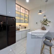 Actual photo fully renovated super link for sale