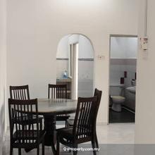 Sri Mayang Apartment Near Mega Mall and Paradigm Mall For Sale 