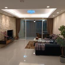 Spacious, value buy, ideal for family, nice homely condo, must view!