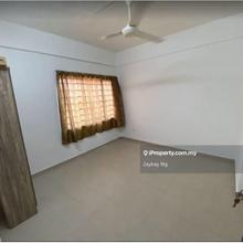 Apartment Cempaka Selayang, Well kept and clean, kitchen cabinet