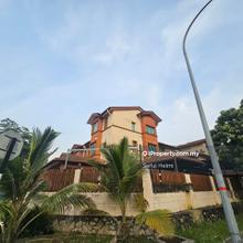 Renovated 2.5 Storey Corner Lot Canal Garden Kota Kemuning