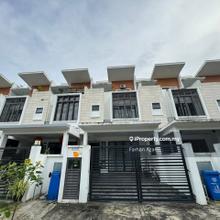 Facing Open 3 Storey Terrace Emerald Alam Impian,Shah Alam 