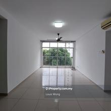 Midfields Condo, 1110sqft, Well Kept, Near Mid Valley, Near TBS