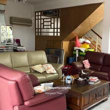 Corner double storey 20 ft land link house in Taman Tun Dr. Ismail