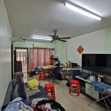 Cheap sale@ Fully furnished apartment.