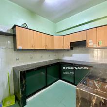Partly Furnished, 3 Bedrooms, 1100sf