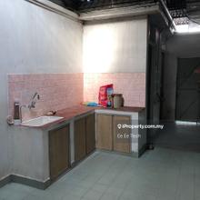 Good location , near market !!