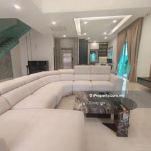 Semi-detached House for Sale 