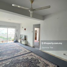 Value buy, spacious 1333 sqft, 3 bathrooms 