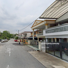 Corner bank value rm1.3mil taman selayang utama