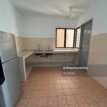 Palm Spring Condo For Sale !! Kota Damansara 